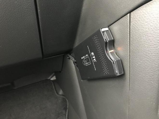 エクストレイルX　カロッツェリアHDDナビ（ミュージックサーバー・フルセグTV）　バックカメラ　革シート　AUTO/LOCKモード　純正１７インチAW　タイミングチェーン　ETC　キーレス　カタログ燃費13.0km/L　4WD 2000 5Dr