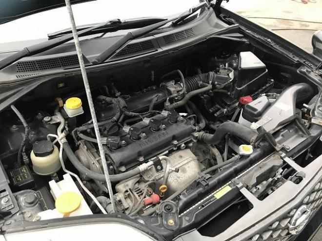 エクストレイルX　カロッツェリアHDDナビ（ミュージックサーバー・フルセグTV）　バックカメラ　革シート　AUTO/LOCKモード　純正１７インチAW　タイミングチェーン　ETC　キーレス　カタログ燃費13.0km/L　4WD 2000 5Dr