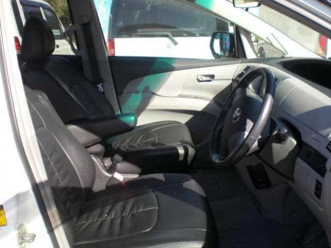 エスティマ2.4 アエラス 4WD　TVナビ　Bカメラ　両側パワスラ　ETC 2400 5Dr