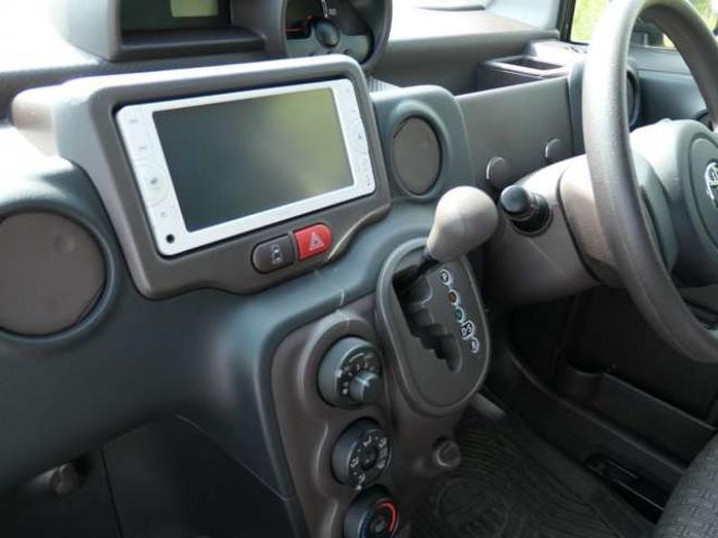 スペイド1.5 X 4WD　電動スライドピラーレス 1500 4Dr