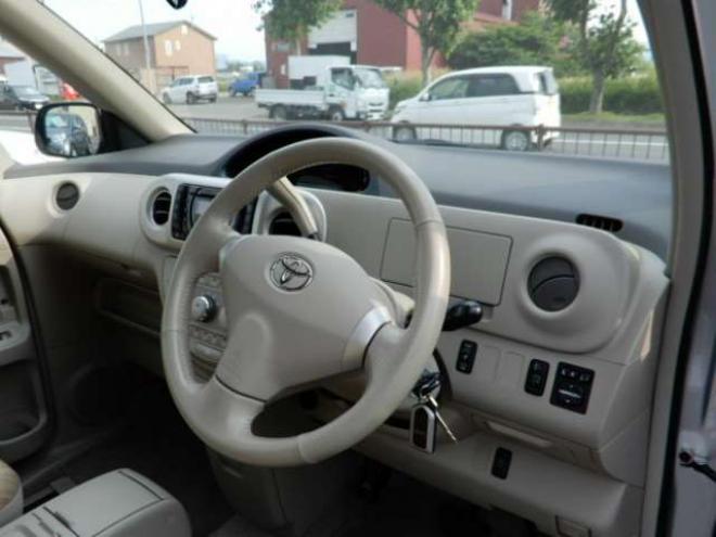 ポルテ1.5 150i Gパッケージ 4WD　 1500 3Dr