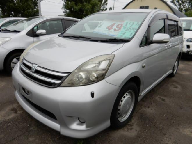 アイシス2.0 プラタナ 4WD　片側電動スライドドア 2000 5Dr