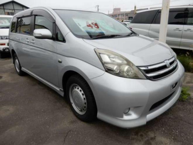 アイシス2.0 プラタナ 4WD　片側電動スライドドア 2000 5Dr