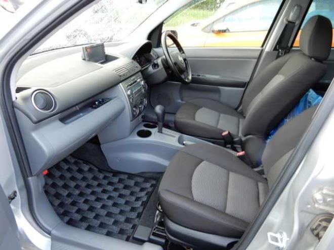 デミオ1.5 カジュアル e-4WD　 1500 5Dr