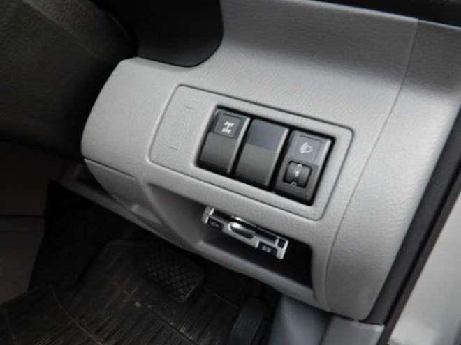 デミオ1.5 カジュアル e-4WD　 1500 5Dr