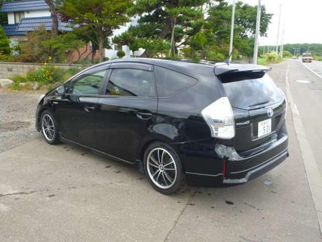 プリウスα1.8 S　 2WD 1800 5Dr