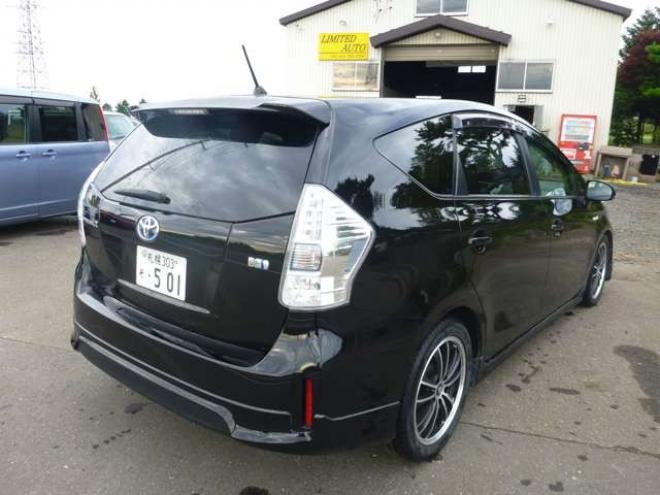 プリウスα1.8 S　 2WD 1800 5Dr