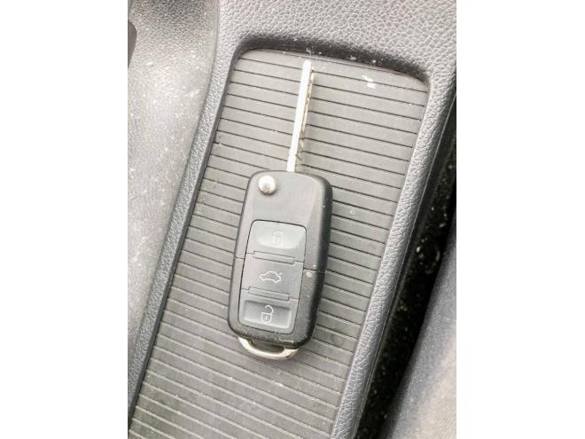 ゴルフVW 夏冬タイヤ　キーレス　寒冷地仕様　禁煙車