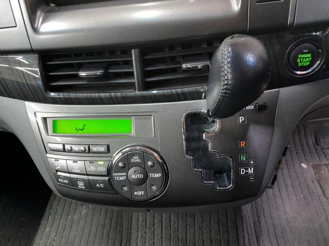 エスティマアエラス４WD ★自社ローン完備 ワンオーナー／後席モニター／ＥＴＣ／バックカメラ／フルセグＴＶ／中期型 4WD 2400