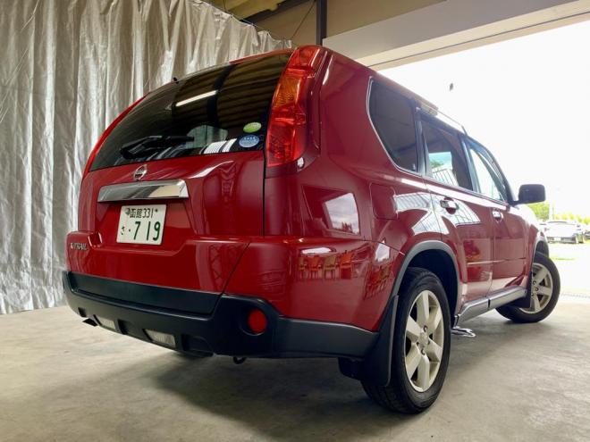エクストレイル２０Ｘｔｔ ４ＷＤ　ナビ　バックカメラ　切り替え４ＷＤ　スマートキー　保証付 【自社ローン完備】 4WD 2000 5Dr