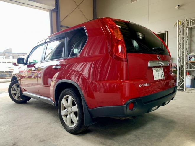 エクストレイル２０Ｘｔｔ ４ＷＤ　ナビ　バックカメラ　切り替え４ＷＤ　スマートキー　保証付 【自社ローン完備】 4WD 2000 5Dr