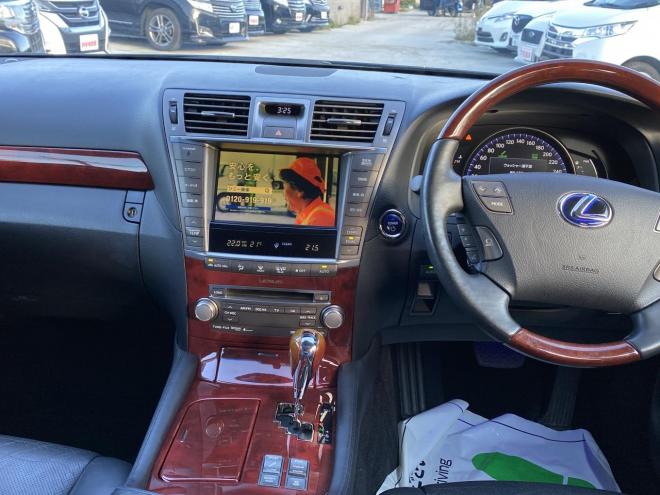 レクサスLS600h 4WD
