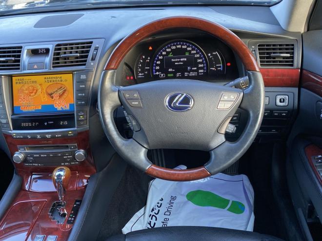 レクサスLS600h 4WD
