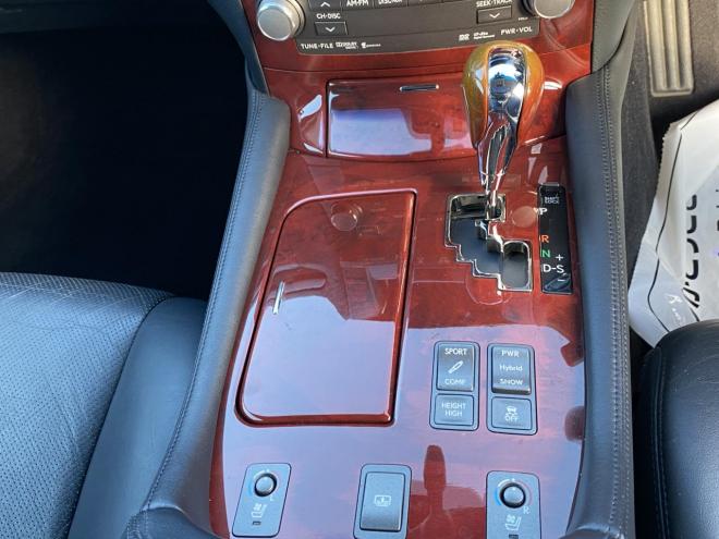 レクサスLS600h 4WD