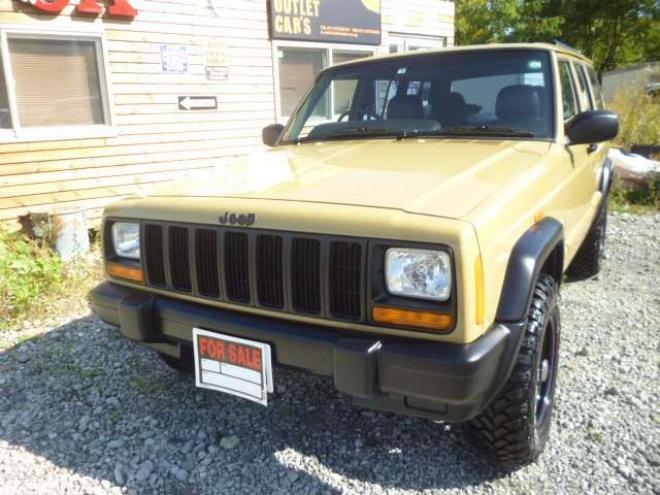 チェロキースポーツ 4WD　弊社オリジナルレトロカラーカスタム 正規輸入車 4000