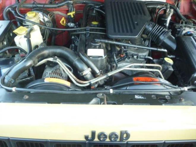 チェロキースポーツ 4WD　弊社オリジナルレトロカラーカスタム 正規輸入車 4000