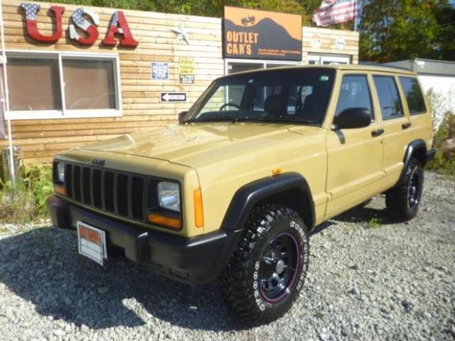 チェロキースポーツ 4WD　弊社オリジナルレトロカラーカスタム 正規輸入車 4000