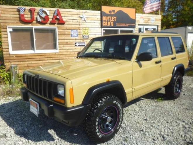 チェロキースポーツ 4WD　弊社オリジナルレトロカラーカスタム 正規輸入車 4000