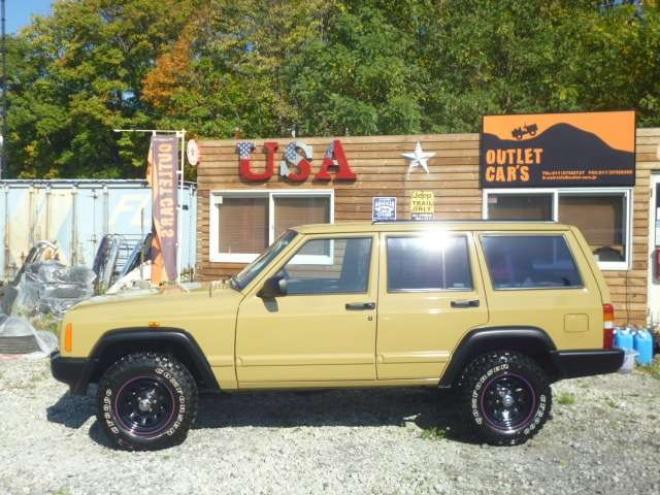 チェロキースポーツ 4WD　弊社オリジナルレトロカラーカスタム 正規輸入車 4000