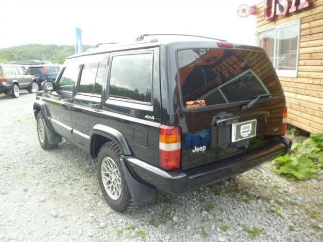 チェロキーリミテッド 4WD　外装内装オールブラック車 正規輸入車 4000