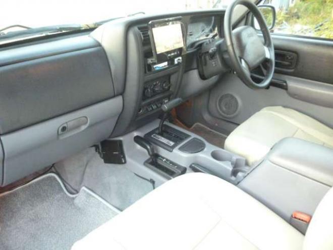 チェロキースポーツ 4WD　弊社オリジナルレトロカラーカスタム車 正規輸入車 4000