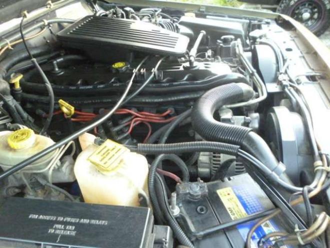 チェロキースポーツ 4WD　弊社オリジナルレトロカラーカスタム車 正規輸入車 4000