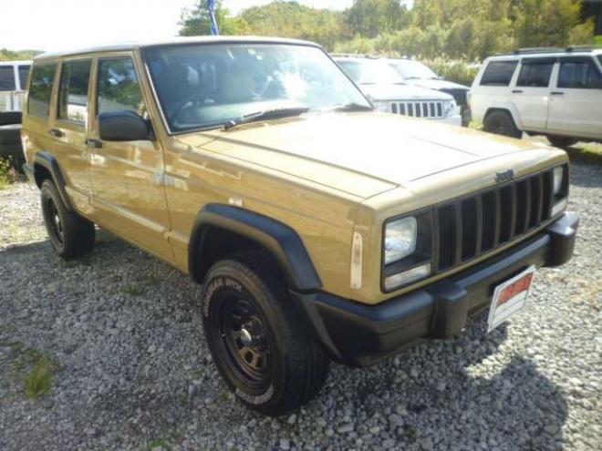 チェロキースポーツ 4WD　弊社オリジナルレトロカラーカスタム車 正規輸入車 4000