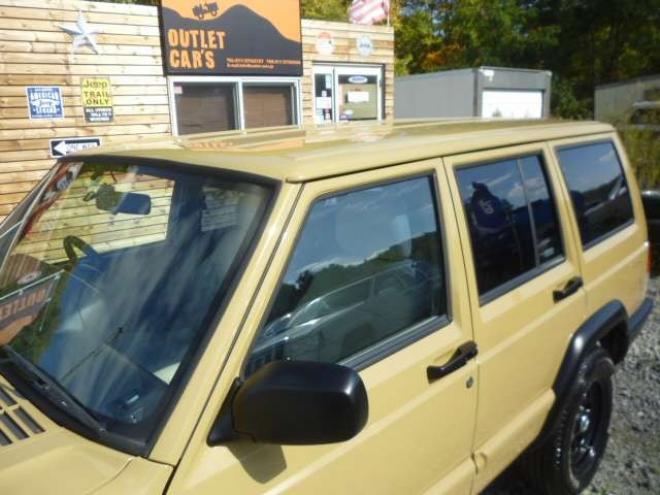 チェロキースポーツ 4WD　弊社オリジナルレトロカラーカスタム車 正規輸入車 4000