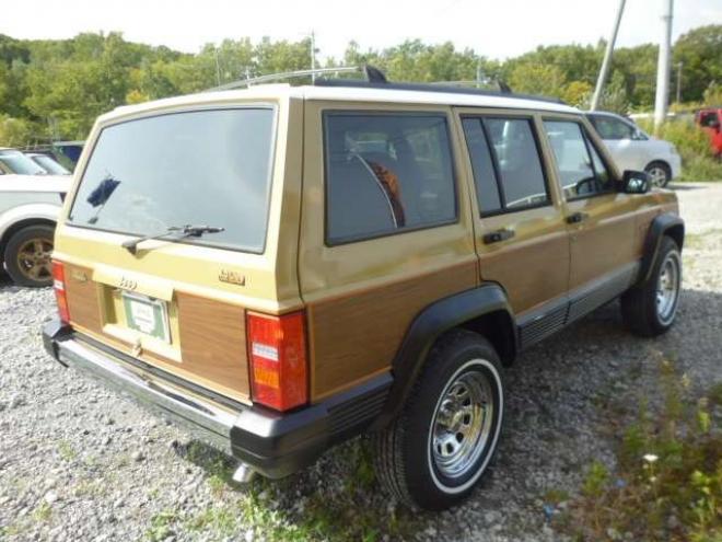 チェロキーリミテッド 4WD　弊社オリジナルレトロカスタム車 正規輸入車 4000