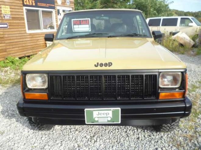 チェロキースポーツ 4WD　弊社オリジナルレトロカラー車 正規輸入車 4000
