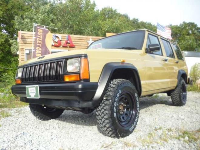 チェロキースポーツ 4WD　弊社オリジナルレトロカラー車 正規輸入車 4000