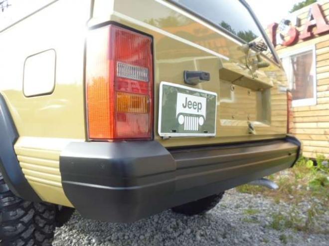チェロキースポーツ 4WD　弊社オリジナルレトロカラー車 正規輸入車 4000