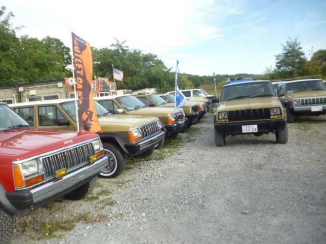チェロキースポーツ 4WD　弊社オリジナルレトロカラー車 正規輸入車 4000