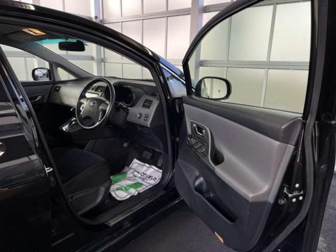 マークXジオ2.4 エアリアル 4WD　バックカメラ　ナビ　ワンセグ　ETC　HID 2400