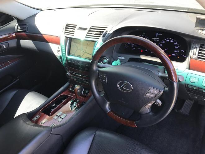 レクサスLS460 バージョンS-Iパッケージ 4600 4Dr  2WD
