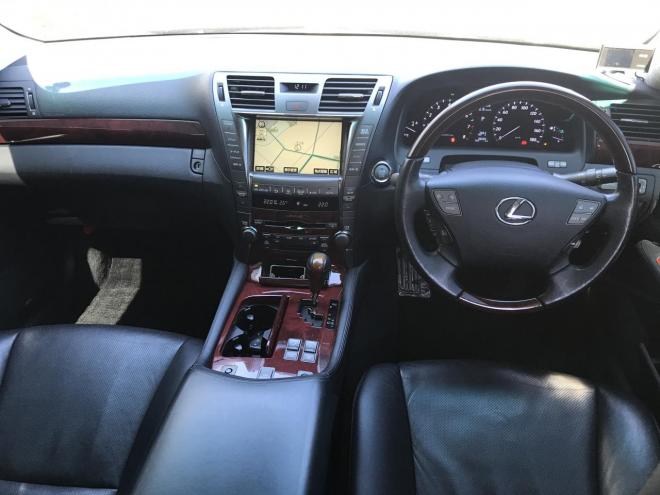 レクサスLS460 バージョンS-Iパッケージ 4600 4Dr  2WD