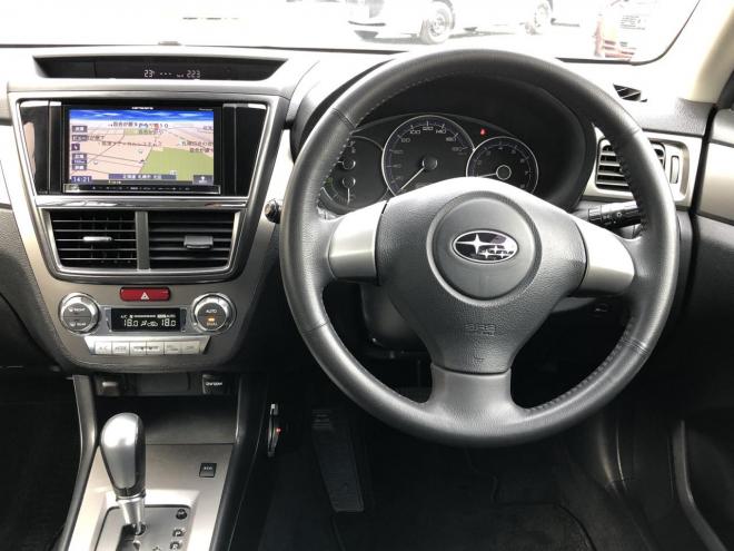 エクシーガ2.0i-S 4WD 2000 5Dr 7人乗り
