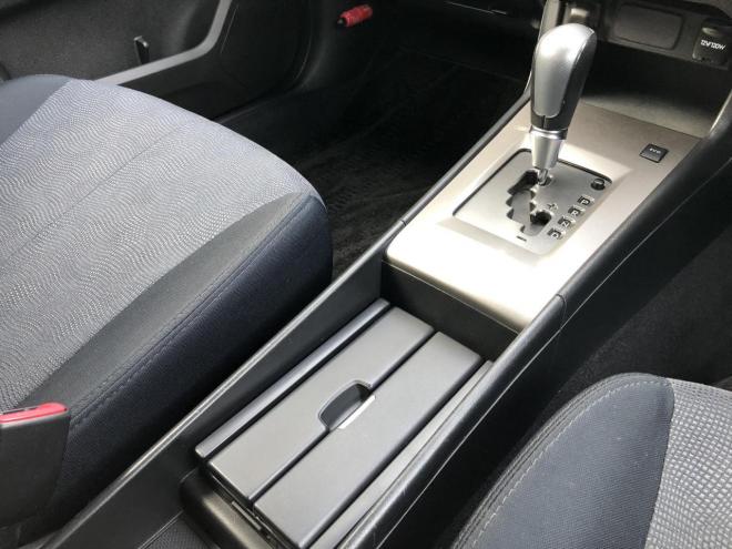エクシーガ2.0i-S 4WD 2000 5Dr 7人乗り