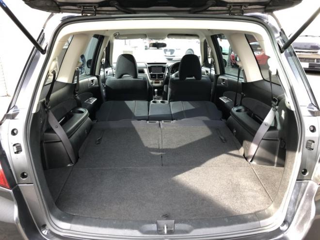 エクシーガ2.0i-S 4WD 2000 5Dr 7人乗り