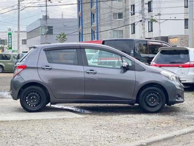 ヴィッツ1.0 F　2WD 2WD 1000