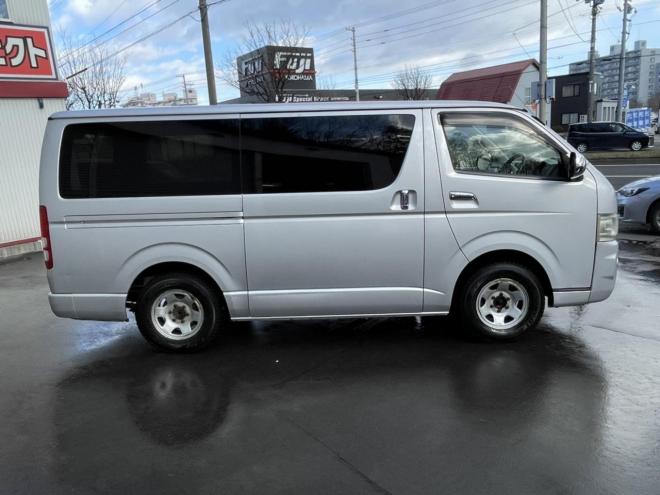 ハイエースバンスーパーGL 4WD 2.98 5Dr