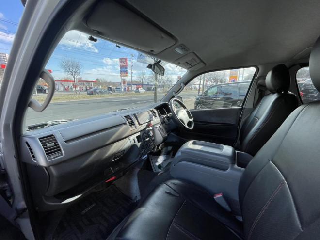 ハイエースバンスーパーGL 4WD 2.98 5Dr