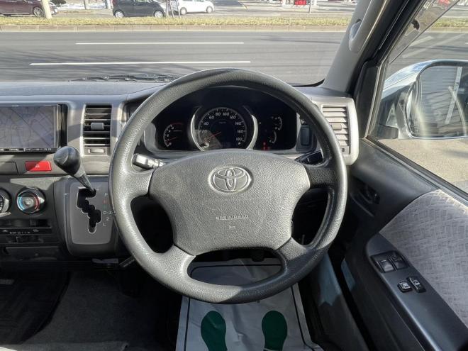 ハイエースバンスーパーGL 4WD 2.98 5Dr
