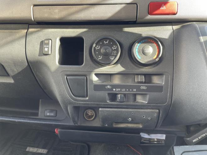 ハイエースバンスーパーGL 4WD 2.98 5Dr