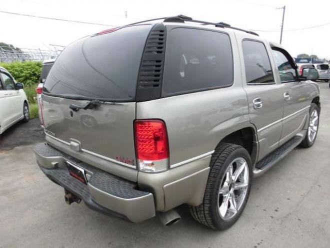 ユーコンXL 1500 デナリ 6.0 V8 4WD　22インチホイール 6000