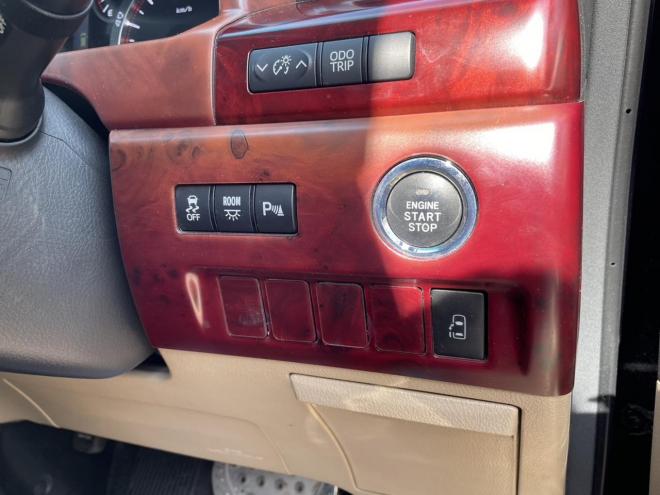 ヴェルファイア2.4Z 4WD 2400 5Dr