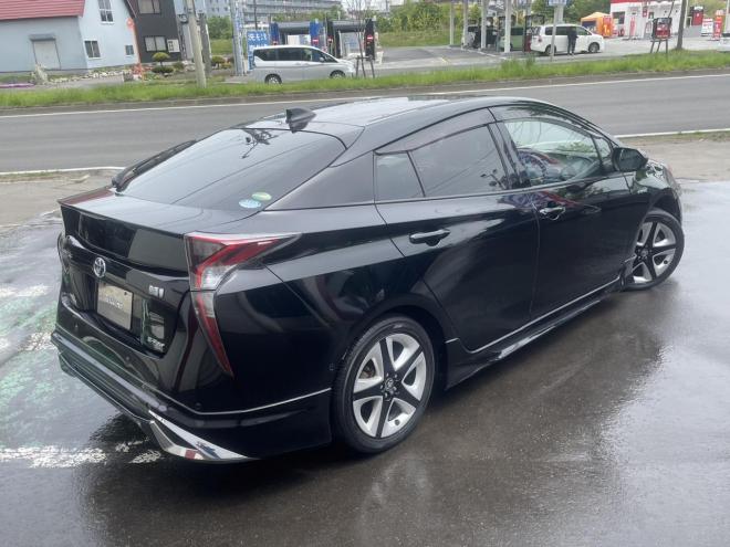 プリウスAプレミアムツーリングセレクション 4WD 1800 5Dr