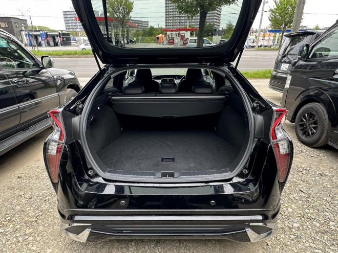 プリウスAプレミアムツーリングセレクション 4WD 1800 5Dr