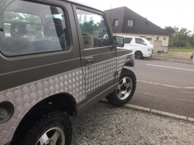 ジムニー全塗装！リフトアップ！車検満タン！フルガード！サビ少ない！マキシスクリーピ！ 4WD 660 3Dr