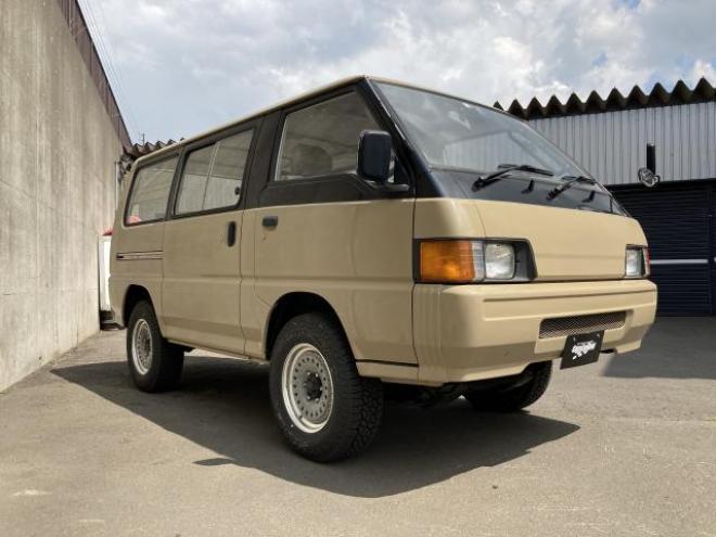 デリカバンデリカバン　ロールーフ　ガソリン両側スライドドア 4WD 2000 5Dr